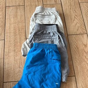 Lululemon bundle men’s 5” medium